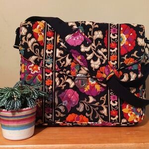 Vera Bradley Quilted Hard Computer Carry Case in Suzani Holiday Pattern